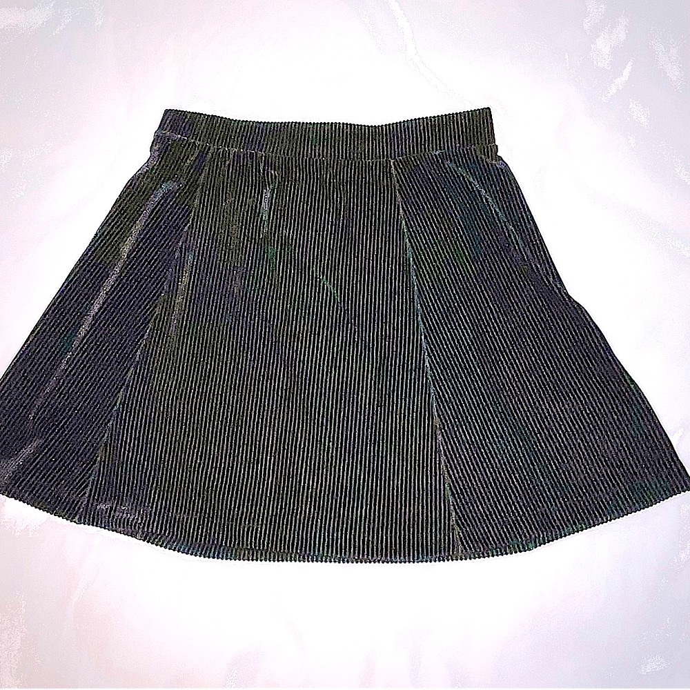 EUC Zara Black Skirt - Size M